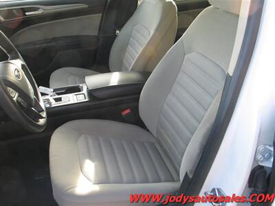 2018 Ford Fusion Hybrid S  S, LOW, LOW 48.000 MILES, 41 MPG - Photo 5 - North Platte, NE 69101