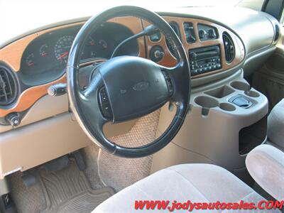 2002 Ford E-150  Very Nice Conversion Van - Photo 2 - North Platte, NE 69101
