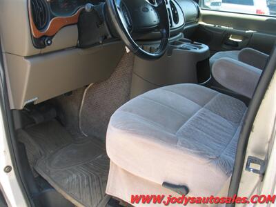 2002 Ford E-150  Very Nice Conversion Van - Photo 4 - North Platte, NE 69101