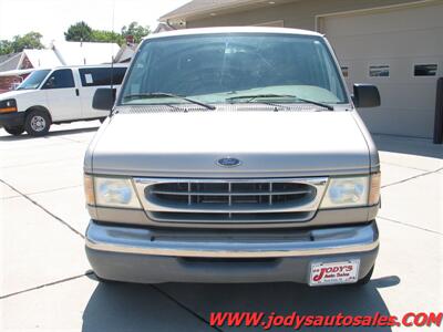 2002 Ford E-150  Very Nice Conversion Van - Photo 28 - North Platte, NE 69101