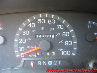 2002 Ford E-150  Very Nice Conversion Van - Photo 7 - North Platte, NE 69101