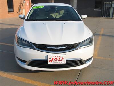 2016 Chrysler 200 Series Limited   - Photo 34 - North Platte, NE 69101