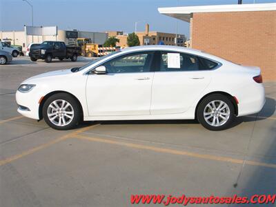 2016 Chrysler 200 Series Limited   - Photo 29 - North Platte, NE 69101