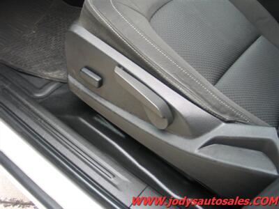 2022 Chevrolet Colorado LT  LT, 4X4, EXTENDED CAB - Photo 4 - North Platte, NE 69101