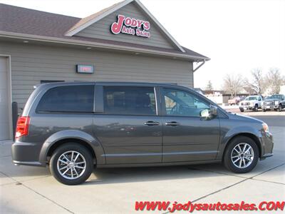 2016 Dodge Grand Caravan SE Plus SE Plus, REVERSE CAM, X/M RADIO, LOW LOW 33,000 MI (O - Photo 31 - North Platte, NE 69101