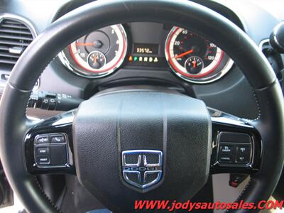 2016 Dodge Grand Caravan SE Plus SE Plus, REVERSE CAM, X/M RADIO, LOW LOW 33,000 MI (O - Photo 12 - North Platte, NE 69101