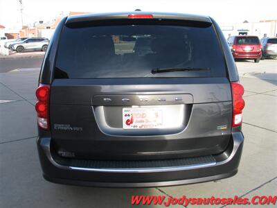 2016 Dodge Grand Caravan SE Plus SE Plus, REVERSE CAM, X/M RADIO, LOW LOW 33,000 MI (O - Photo 29 - North Platte, NE 69101