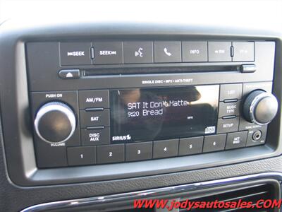 2016 Dodge Grand Caravan SE Plus SE Plus, REVERSE CAM, X/M RADIO, LOW LOW 33,000 MI (O - Photo 13 - North Platte, NE 69101