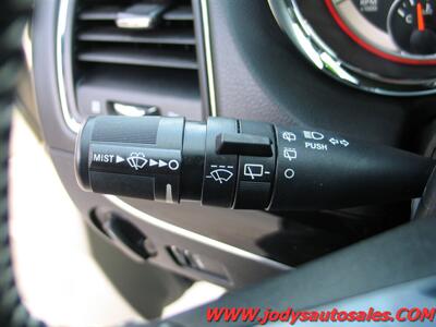 2016 Dodge Grand Caravan SE Plus SE Plus, REVERSE CAM, X/M RADIO, LOW LOW 33,000 MI (O - Photo 8 - North Platte, NE 69101