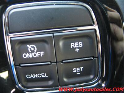 2016 Dodge Grand Caravan SE Plus SE Plus, REVERSE CAM, X/M RADIO, LOW LOW 33,000 MI (O - Photo 10 - North Platte, NE 69101