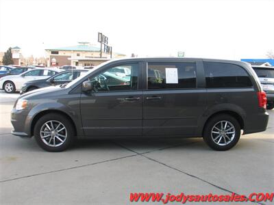2016 Dodge Grand Caravan SE Plus SE Plus, REVERSE CAM, X/M RADIO, LOW LOW 33,000 MI (O - Photo 27 - North Platte, NE 69101