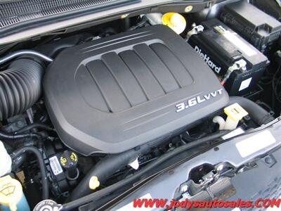 2016 Dodge Grand Caravan SE Plus SE Plus, REVERSE CAM, X/M RADIO, LOW LOW 33,000 MI (O - Photo 33 - North Platte, NE 69101