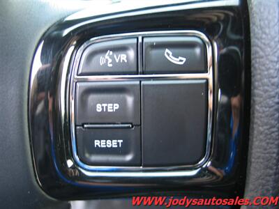 2016 Dodge Grand Caravan SE Plus SE Plus, REVERSE CAM, X/M RADIO, LOW LOW 33,000 MI (O - Photo 9 - North Platte, NE 69101