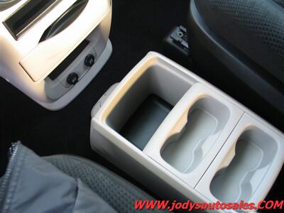 2016 Dodge Grand Caravan SE Plus SE Plus, REVERSE CAM, X/M RADIO, LOW LOW 33,000 MI (O - Photo 16 - North Platte, NE 69101