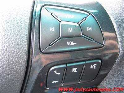 2017 Ford Explorer  AWD, 3RD ROW SEATING, LOW/ LOW 41,000 MILE - Photo 13 - North Platte, NE 69101