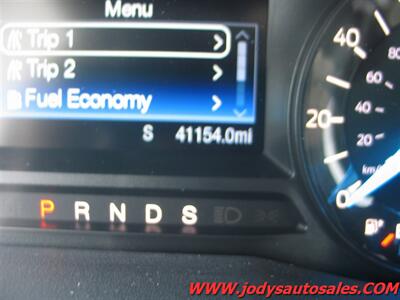 2017 Ford Explorer  AWD, 3RD ROW SEATING, LOW/ LOW 41,000 MILE - Photo 14 - North Platte, NE 69101