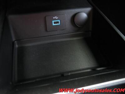 2018 Ford Fusion SE SE, AWD, LOW, LOW 42,000 MILES - Photo 21 - North Platte, NE 69101