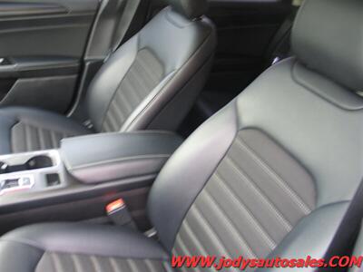 2018 Ford Fusion SE SE, AWD, LOW, LOW 42,000 MILES - Photo 5 - North Platte, NE 69101