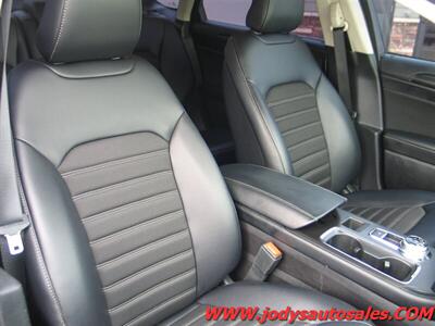 2018 Ford Fusion SE SE, AWD, LOW, LOW 42,000 MILES - Photo 23 - North Platte, NE 69101