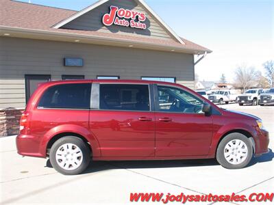 2017 Dodge Grand Caravan SE Plus SE PLUS, DVD, XM, REVERSE CAM, LOW LOW 31,000 MILES - Photo 32 - North Platte, NE 69101