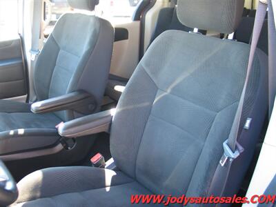 2017 Dodge Grand Caravan SE Plus SE PLUS, DVD, XM, REVERSE CAM, LOW LOW 31,000 MILES - Photo 5 - North Platte, NE 69101