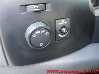 2008 Chevrolet Silverado 2500 W/T, 4WD, CREW CAB, LONG BOX - Photo 7 - North Platte, NE 69101