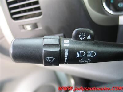 2008 Chevrolet Silverado 2500 W/T, 4WD, CREW CAB, LONG BOX - Photo 9 - North Platte, NE 69101