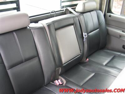 2008 Chevrolet Silverado 3500  W/T, FLAT BED, DIESEL, CREW CAB 4X4 - Photo 17 - North Platte, NE 69101