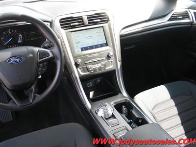 2020 Ford Fusion Hybrid SE  SE, GAS/HYBRID, 40 MPG - Photo 7 - North Platte, NE 69101