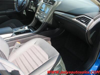 2020 Ford Fusion Hybrid SE  SE, GAS/HYBRID, 40 MPG - Photo 24 - North Platte, NE 69101