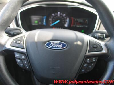 2020 Ford Fusion Hybrid SE  SE, GAS/HYBRID, 40 MPG - Photo 15 - North Platte, NE 69101