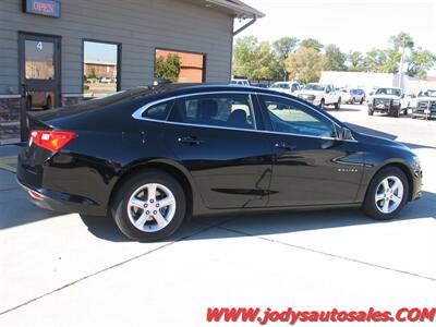 2019 Chevrolet Malibu LS  LS, FWD, Ecotec 1.5L Turbo I4, LOW, LOW 27,000 MIL - Photo 33 - North Platte, NE 69101