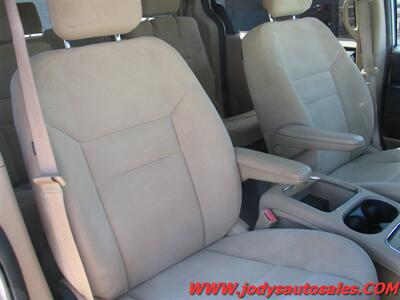 2015 Dodge Grand Caravan SXT  SXT - Photo 20 - North Platte, NE 69101