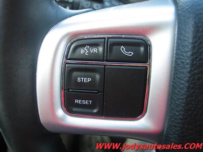 2015 Dodge Grand Caravan SXT  SXT - Photo 11 - North Platte, NE 69101