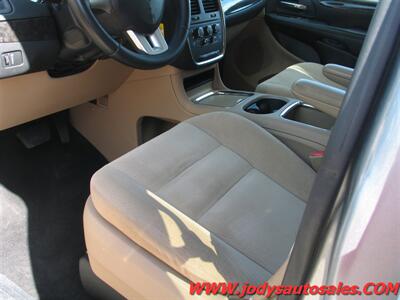 2015 Dodge Grand Caravan SXT  SXT - Photo 4 - North Platte, NE 69101