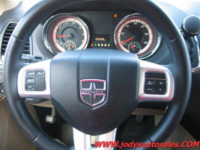 2015 Dodge Grand Caravan SXT  SXT - Photo 14 - North Platte, NE 69101