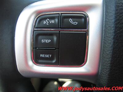 2015 Dodge Grand Caravan SXT  SXT - Photo 9 - North Platte, NE 69101