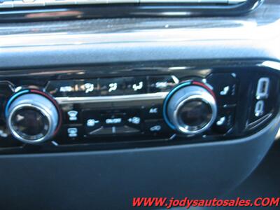 2025 Chevrolet Silverado 1500 LT  LT, 4WD, 5.3L V-6, 32,000 MILES - Photo 23 - North Platte, NE 69101