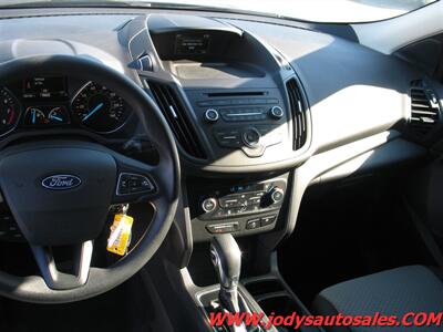 2018 Ford Escape SE SE, AWD, LOW, LOW 26,000 MILES - Photo 7 - North Platte, NE 69101