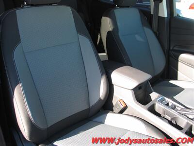 2018 Ford Escape SE SE, AWD, LOW, LOW 26,000 MILES - Photo 20 - North Platte, NE 69101