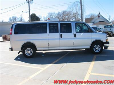 2018 Chevrolet Express LT 3500, EXTENDED 15 PASSENGE, 6.0 V8,  LT 3500, EXTENDED 15 PASSENGE, 6.0 V8, - Photo 29 - North Platte, NE 69101