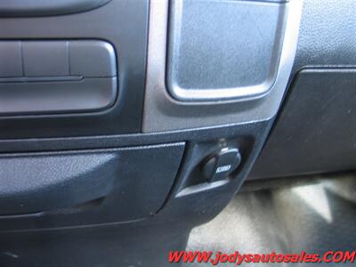 2016 RAM 1500 Tradesman  1500,4x4, QUAD CAB, LOW, LOW 24,000 MILES - Photo 18 - North Platte, NE 69101