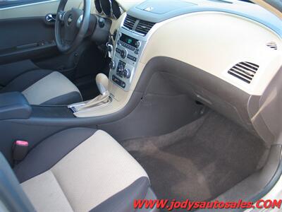 2009 Chevrolet Malibu LS LS, 30 MPG, LOW, LOW, 78,000 MILES - Photo 16 - North Platte, NE 69101