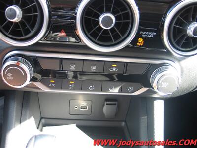 2021 Nissan Sentra S S, FWD, 39 MPG, LOW LOW 20,000 MILES - Photo 18 - North Platte, NE 69101