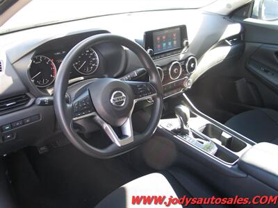 2021 Nissan Sentra S S, FWD, 39 MPG, LOW LOW 20,000 MILES - Photo 2 - North Platte, NE 69101