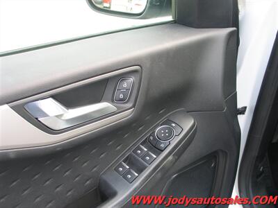 2020 Ford Escape Hybrid SE Sport, AWD, HYBRID, 40 MPG - Photo 3 - North Platte, NE 69101