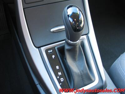 2014 Hyundai ELANTRA SE   - Photo 18 - North Platte, NE 69101