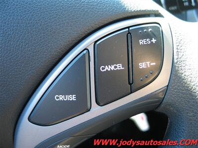 2014 Hyundai ELANTRA SE   - Photo 13 - North Platte, NE 69101