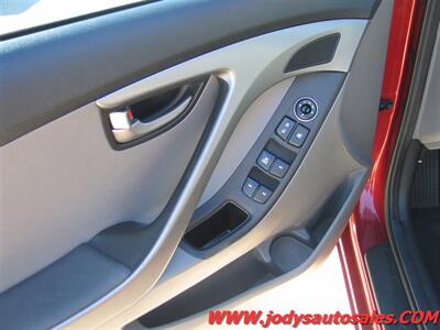 2014 Hyundai ELANTRA SE   - Photo 3 - North Platte, NE 69101