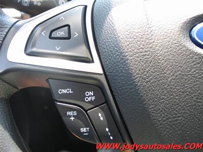 2020 Ford Fusion Hybrid SE, GAS/HYBRID, 40 MPG - Photo 13 - North Platte, NE 69101